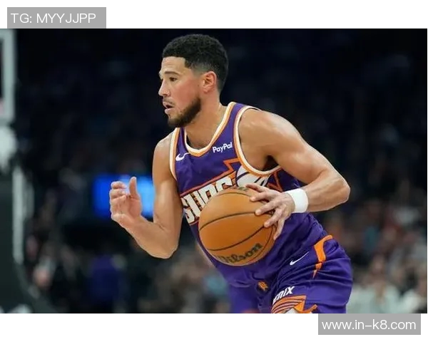 布克首节得分全在半场表现平平9分3助3失误正负值5引发关注